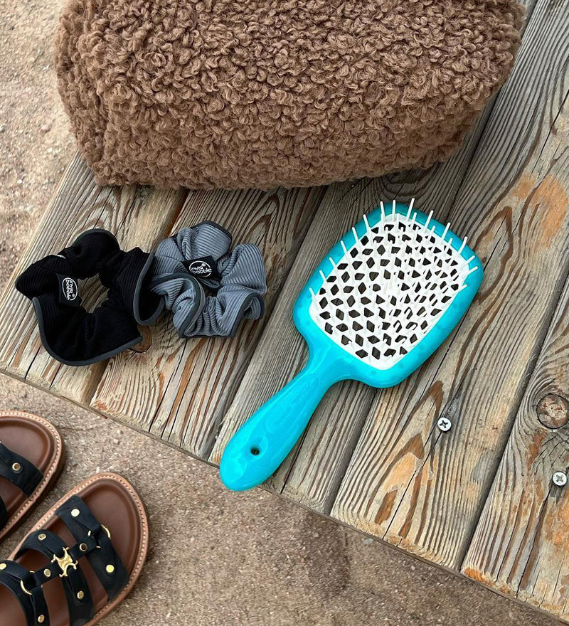 SMALL AIR-CUSHIONED BRUSH, SILVER COLOR - SMALL AIR-CUSHIONED BRUSH, SILVER COLOR