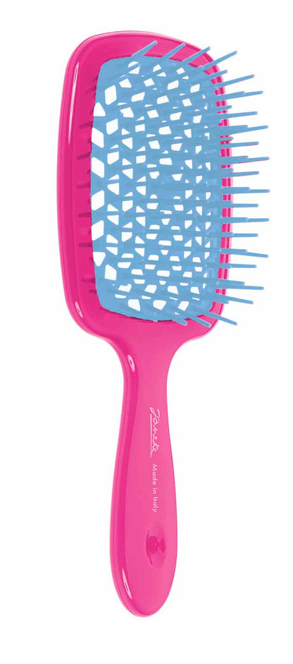 SUPERBRUSH - INNOVATION IN YOUR HANDS THE PNEUMATIC BASE OF THE BRUSH FEATURES A