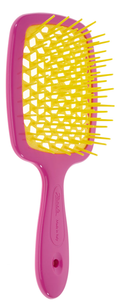 SUPERBRUSH - INNOVATION IN YOUR HANDS THE PNEUMATIC BASE OF THE BRUSH FEATURES A