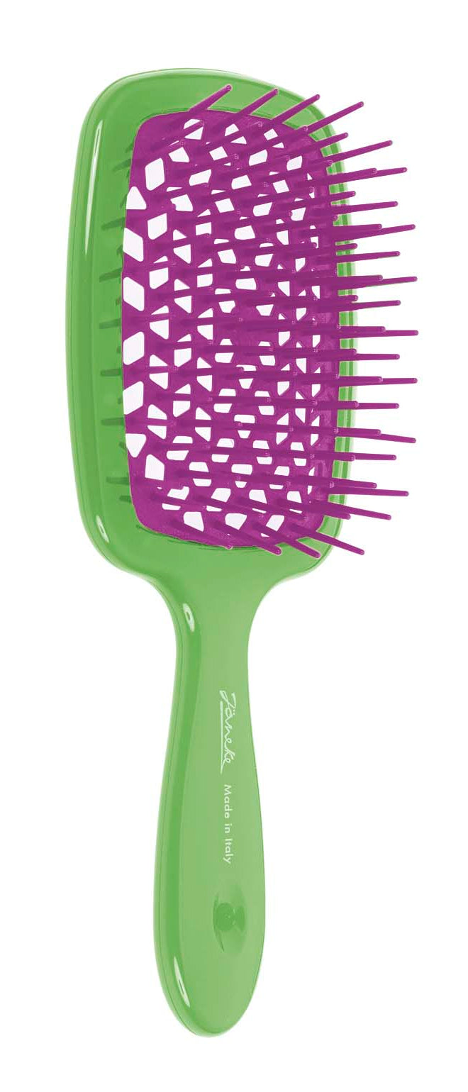 SUPERBRUSH - INNOVATION IN YOUR HANDS THE PNEUMATIC BASE OF THE BRUSH FEATURES A