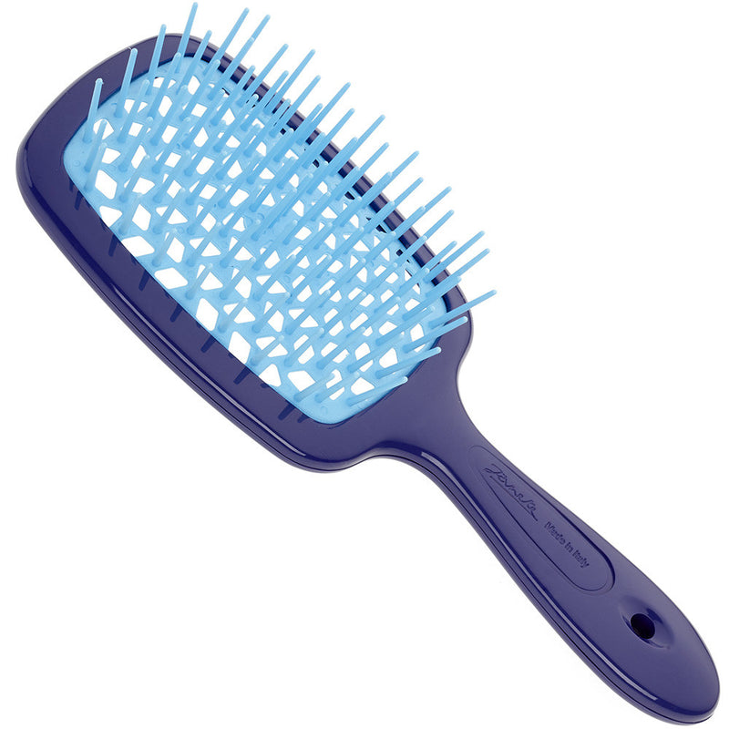 SUPERBRUSH - INNOVATION IN YOUR HANDS THE PNEUMATIC BASE OF THE BRUSH FEATURES A